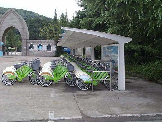 膜布局自行車棚